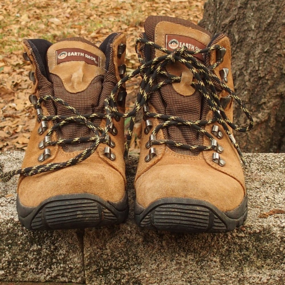 Hiking Boot unisex 7.5/5.5 Earth Shoe Kristen model